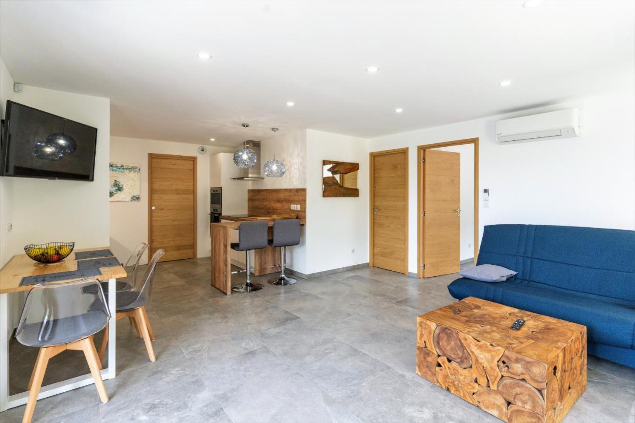 Logement de grand standing entre Mer et Montagne Santa-Maria-di-Lota Extérieur photo